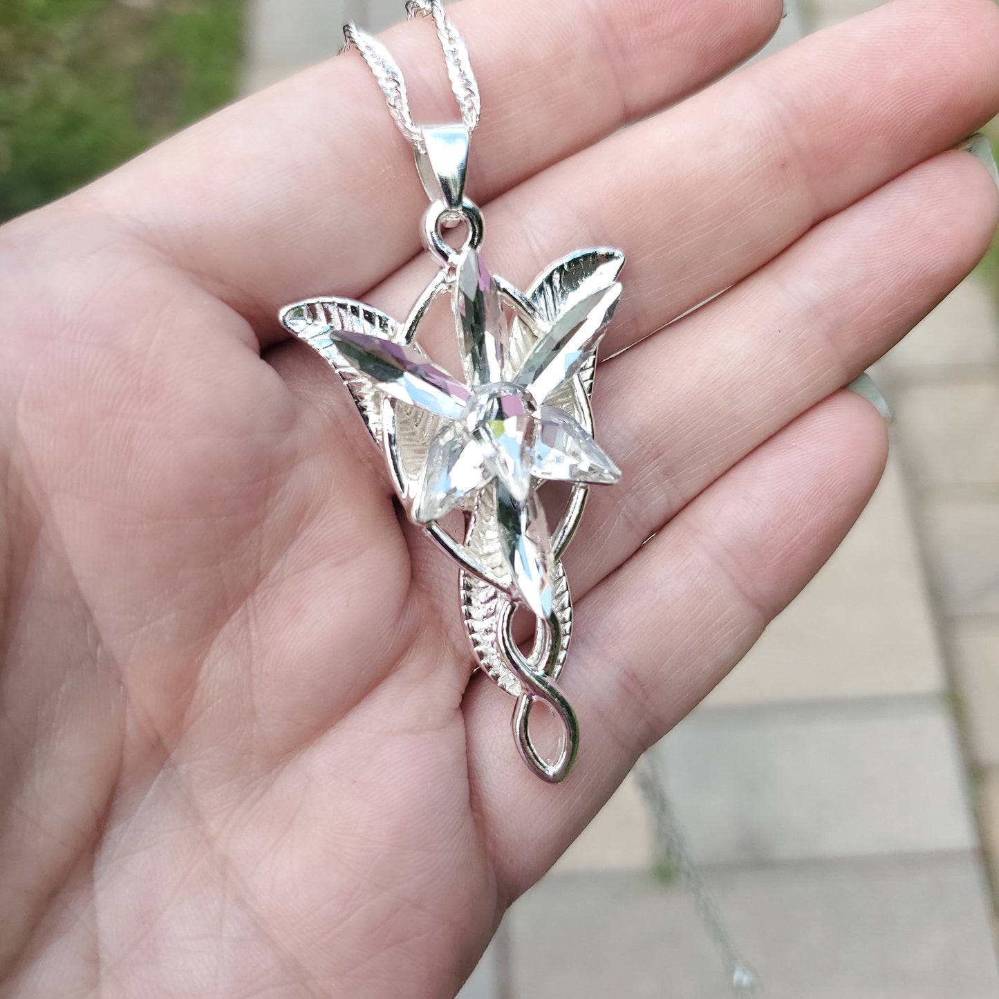 Elf Star Necklace: A Sparkling Symbol of Elven Grace and Love