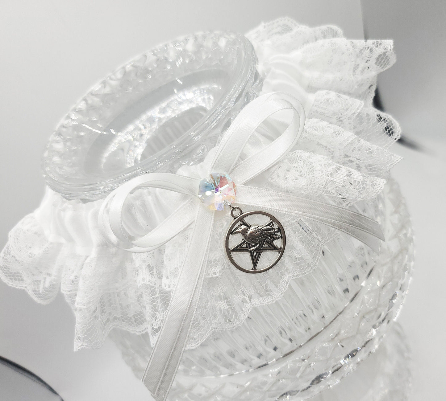 Morrigan Gothic Wedding Garter in White