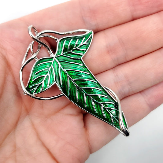 Ivy Leaf Pin / Brooch - Elf Pin - Leaf Cloak Pin- Perfect Wedding Favors and Acessories